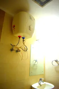 AmigosIndia - Bathroom