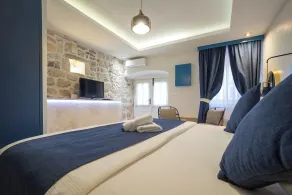 Conte Hotel & Restaurant - Room