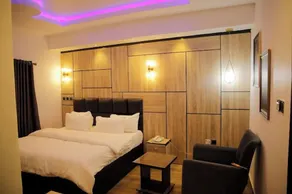 Diamond Hotel and Suites - Room
