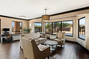 Quality Inn & Suites Dumas - Lobby