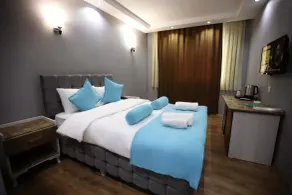 Grand Kum Boutique Hotel Restaurant - Room