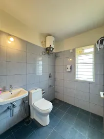 Alcove Stays - Bathroom