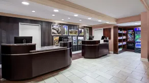 DoubleTree Raleigh Durham Airport at Research Triangle Park - Réception