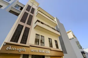 Hotel Blue Leaf - Image 1