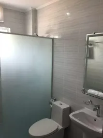 Ocean Breeze Resort - Bathroom
