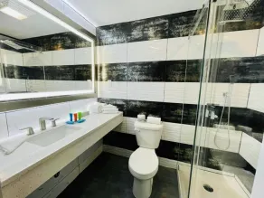 Casa Azul Hotel Blu-UBS Arena - Salle de bain