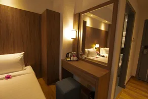 AZ Hotel & Serviced Apartments - Zimmer