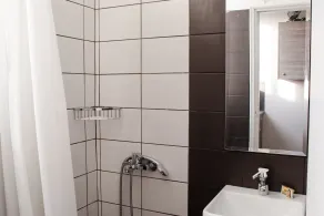Evita Studios - Bathroom