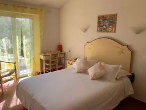 Hotel des Colonnes - Værelse