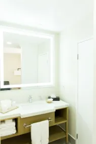 Los Viajeros Inn - Room
