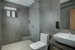 Rajpath Beacon Hotel Belagavi  - Badezimmer