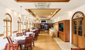 Seaflare Beach Resort & Spa - Restaurant