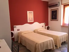 Hotel Sandalion - Room