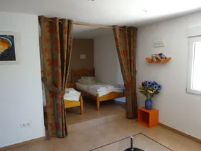 Appartamento in villa in zona residenziale - Camera