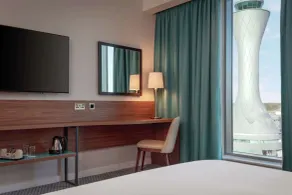 Hampton by Hilton Edinburgh Airport - Room
