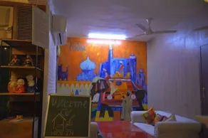 Hide-In Hostel Delhi - Restaurant