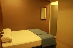 36 First Island - Room