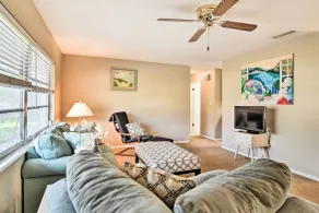 Snowbird Sanctuary w/ Covered Patio in Bradenton - Intérieur