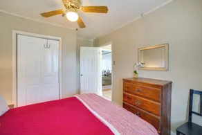 Family Retreat on Cedar Creek Lake! Dock & Views - Interni