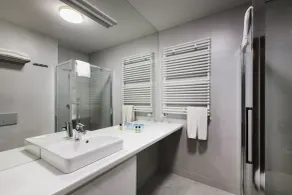 Best Western Plus Hotel Olsztyn Old Town - Bathroom