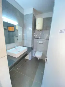 Misty Meadows Resort - Bathroom