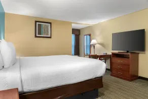 Best Western Plus Traverse City - Chambre
