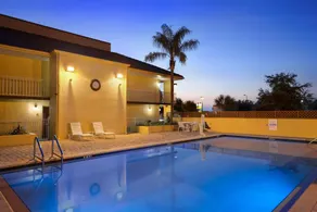 Rodeway Inn Port Richey North - Piscine