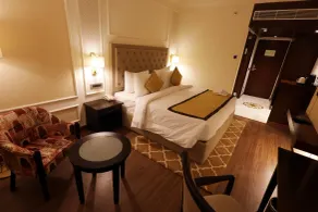Ramada by Wyndham Jaisalmer Barmer Road - Zimmer