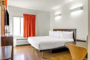 Motel 6-Swift Current, SK - Chambre