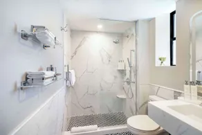 The Benjamin Royal Sonesta New York - Salle de bain