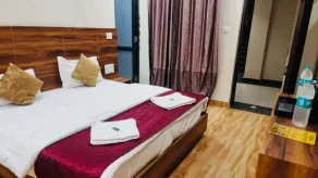 Hotel Hitam Rishikesh 2Min Walk to Parmarth Niketan Aashram ,Vanprastha Aashram - Chambre