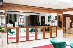 Tong Park Hotel - Reception