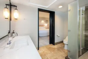 Hotel 1000, In The Unbound Collection By Hyatt - Bathroom