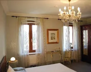 Hotel Figo - Room