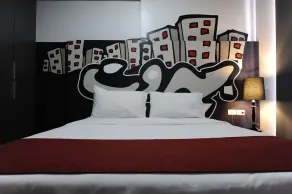 35 Rooms - Room