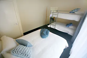New Norfolk Holiday Apartments - Zimmer