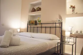 7 Archi rooms in Como - Rom
