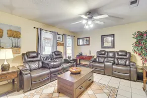 4 Mi to Old Town: Pet-friendly Home w/ Fenced Yard - Innvendig