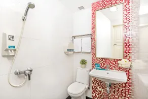 Hotel 81 Kovan - Bathroom