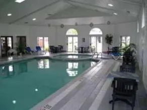 Canberra Premiere Comfort Hotel - Pool