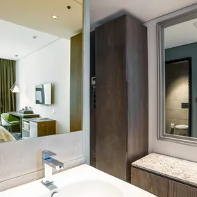 Trademark Hotel, Terrace King Single Room in Nairobi No003 - Casa de banho