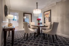 Beverly Hills Plaza Hotel & Spa - Room