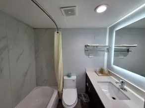 Budget Inn - Roxboro - Badezimmer