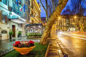 Hotel Alexandra - Image 1