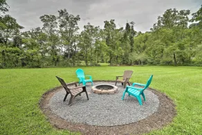 Hendersonville Home w/ Fire Pit: 5 Mi to Downtown! - Interiør