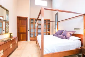 Xbalanque - Room