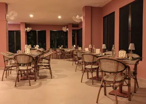Irroi Kaziranga - Restaurant