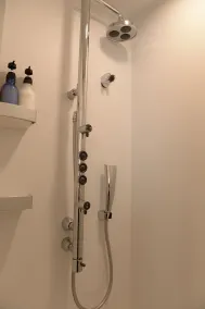 the b akasaka-mitsuke - Bagno