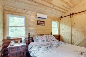 Rock River Hideaway on Private 5-acre Island! - Room