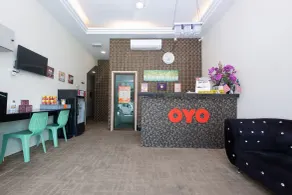OYO 89981 Nyamanya Hotel - Reception